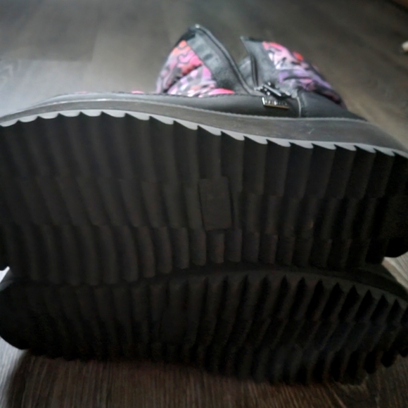 UGG graffiti boots - Picture 3 of 6